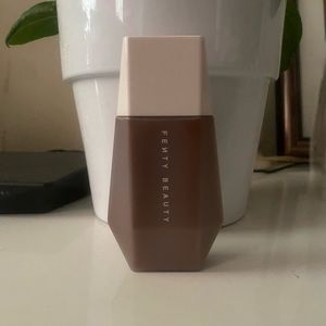 FENTY BEAUTY BY RIHANNA